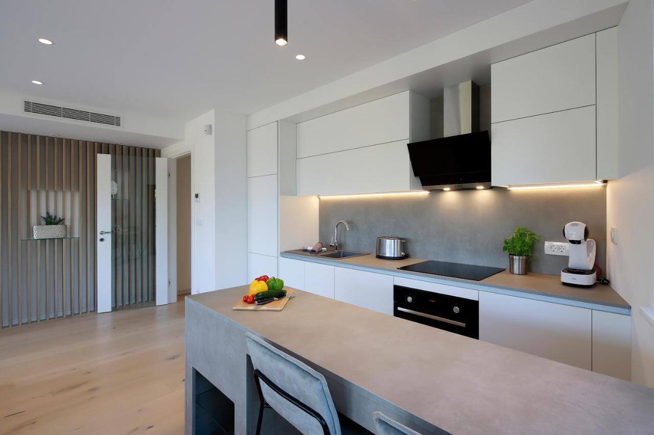 Modena Maris-Heated Pool-Grill-Relax-Jacuzzi Apartments Ičići エクステリア 写真